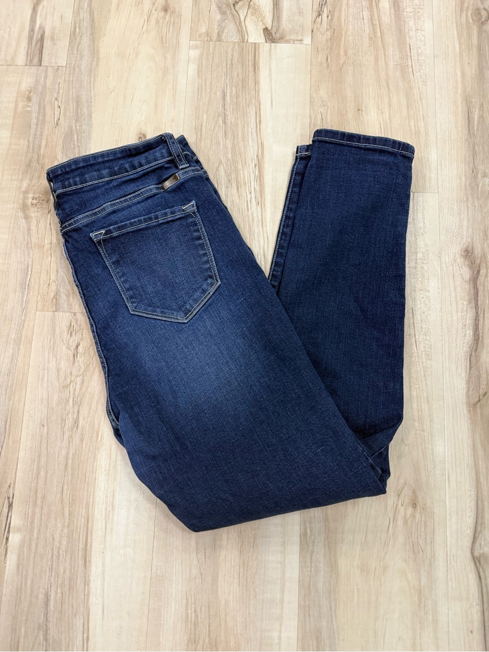 KanCan women’s skinny jeans in Blue Waist 15/31 • fall fashion •law013